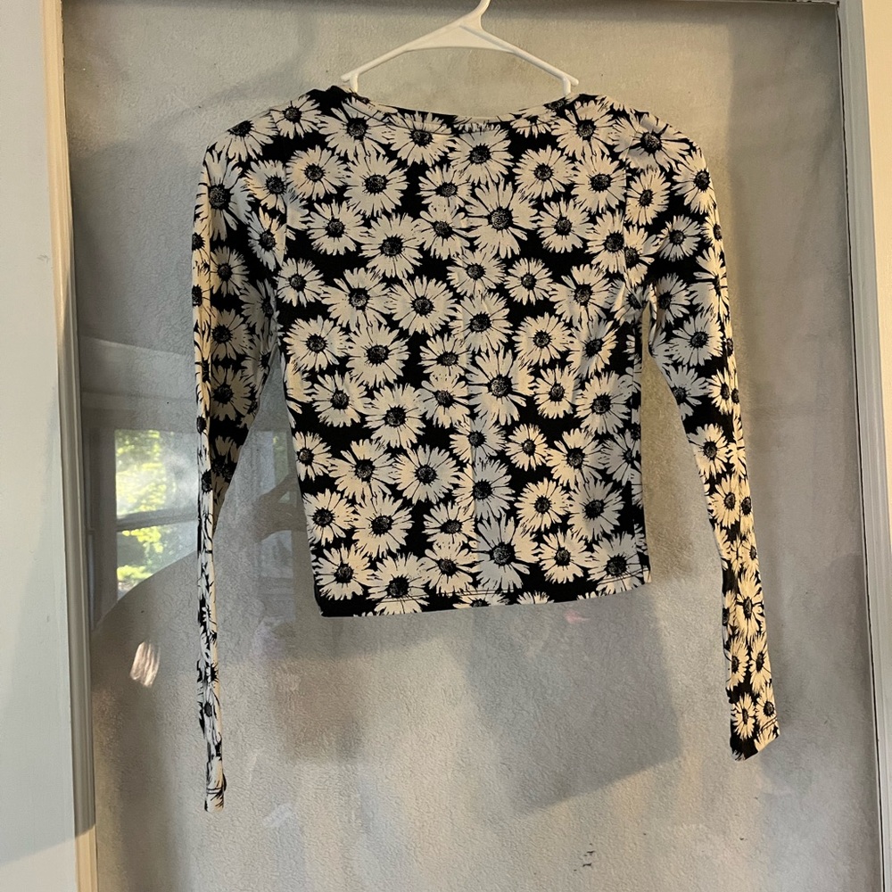 FOREVER 21 Top - Picture 3 of 4